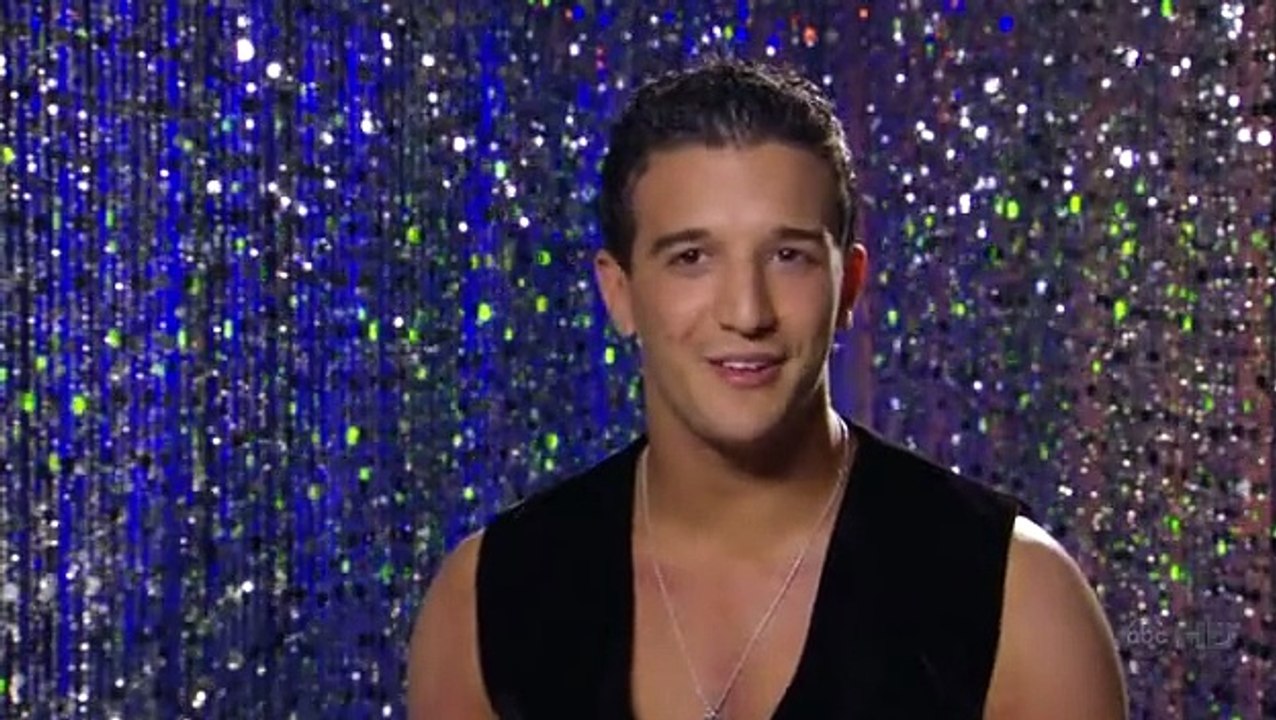 Kristi Yamaguchi & Mark Ballas - Foxtrot