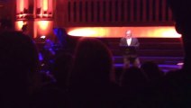 Gérard Depardieu drunk on stage in Bruxelles