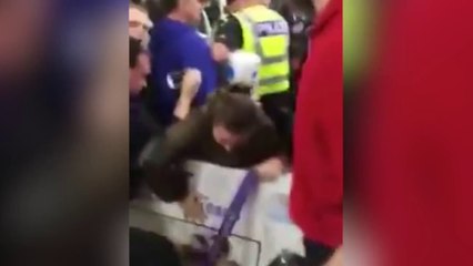 El caos del Black Friday: pelea por tu televisión