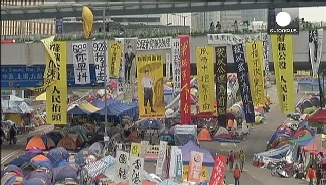 Hong Kong'da protesto liderinden öğrencilere geri çekilin çağrısı