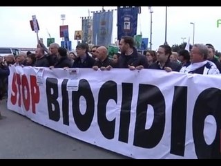 Casal Di Principe (CE) - I casalesi d'Italia uniti per dire "stop al biocidio" (29.11.14)