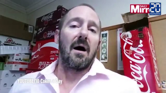 Il boit dix canettes de Coca par jour pendant un mois, et prend plus de 10 kilos