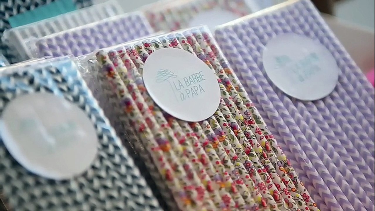 DIY décoration de Noël à fabriquer : des sapins en carton