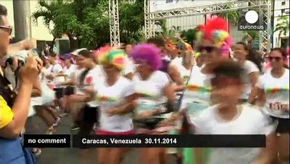 Thousands take part in Venezuela 'Color Run'