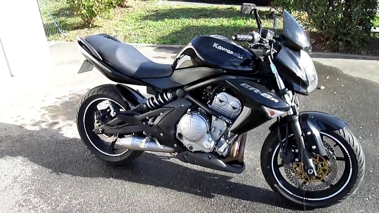 2 Carenages Latéraux Pour Kawasaki ER-6N / ER6N (2009 à 2011) - Occasion En Bon état - Pour Réparation Ou Custom