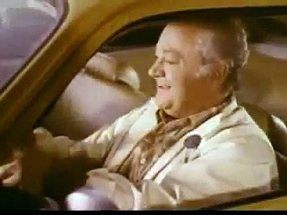 VINTAGE LATE 1970s OPERA SINGING CAB DRIVER ~ APPLAUDING BOB HOPE IN THE BACK SEAT