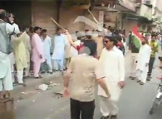 Download Video: PTI Dharna-PTI Ghunda Gardi in Lahore shutting shops threatening the shop keepers . Isn't it rebirth of MQM in Punjab