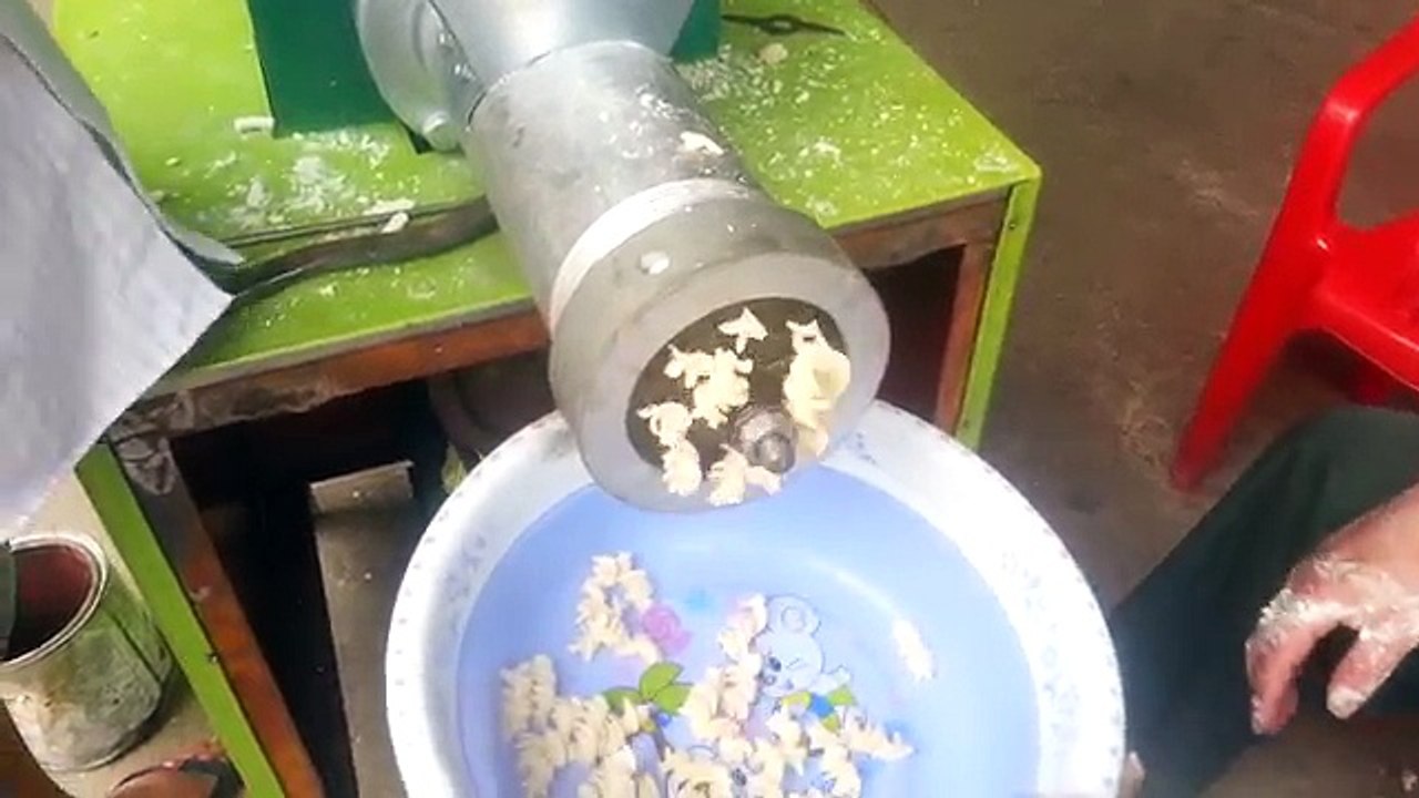 Máy làm Nui