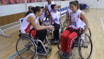 Kadın Basketbolcular, Engellilerle Maç Yaptı