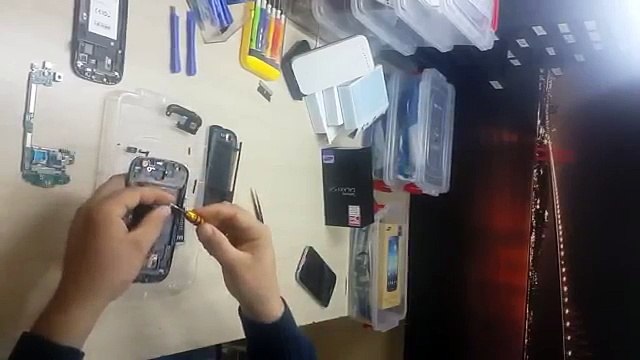 Galaxy S3 Ekran Değişimi Uygun Fiyat + Garanti