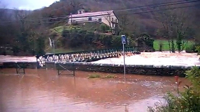 Crue de la Nuejouls 28-11-2104 à LAROQUE debut d'apres midi