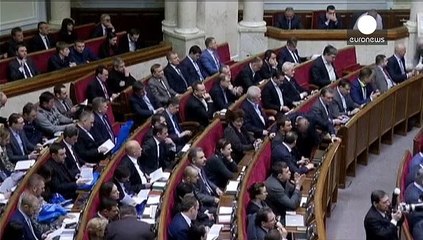 Il Parlamento ucraino approva il nuovo governo filo-occidentale