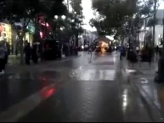 Bu Adam Ters Koşuyor Hemde Baya Hızlı