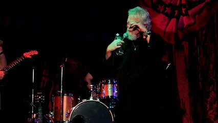 T. Graham Brown tells a story about Little Jimmy Dickens video