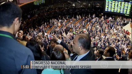 Após tumulto votação de mudança da meta fiscal é suspensa