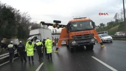 Fsm Çıkışındaki Kaza Köprü Trafiğini Durdurdu