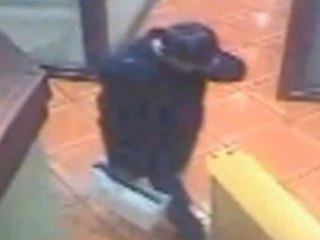 Aynı caddede 20 günde 10 soygun yaptı