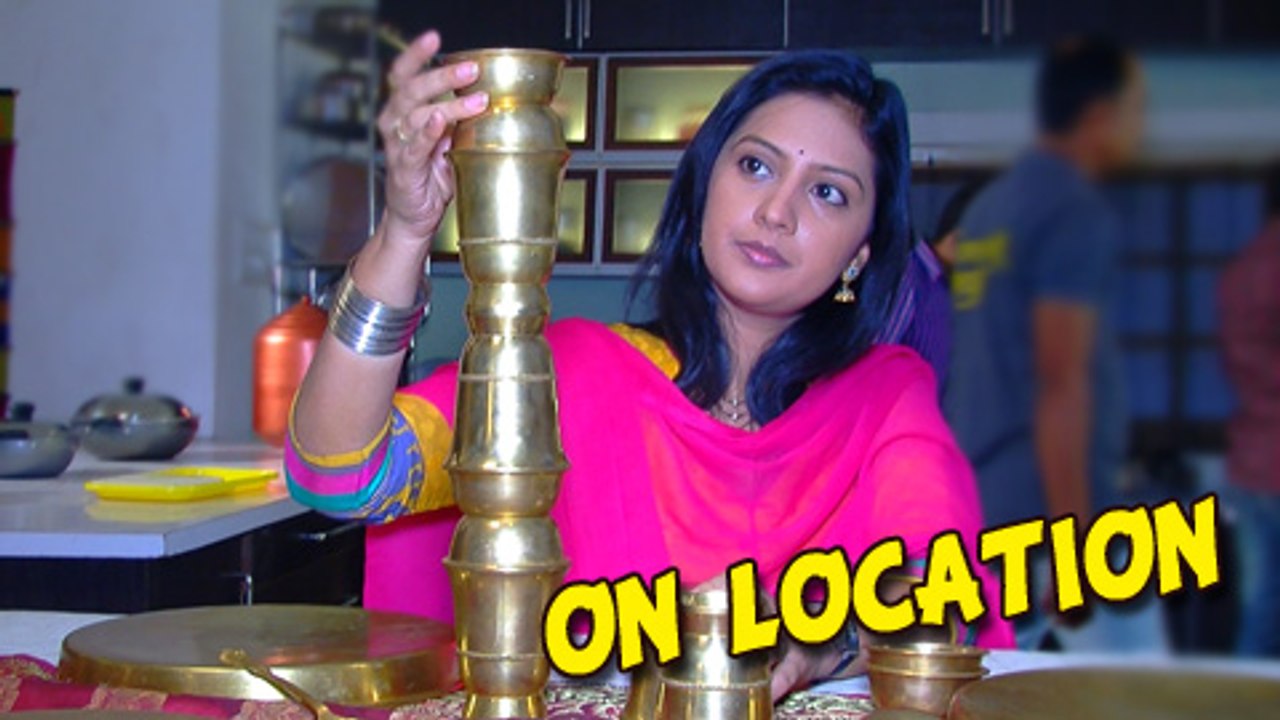 "Honar Sun Mi Hya Gharchi - Behind the Scenes - Tejashri Pradhan in Playful Mood! - Marathi Serial "