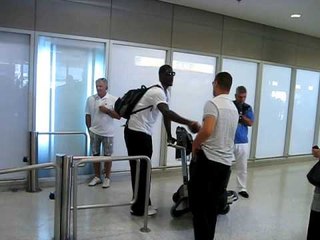 GAZZETTA.GR Η άφιξη του Στίβεν Σμιθ (1)