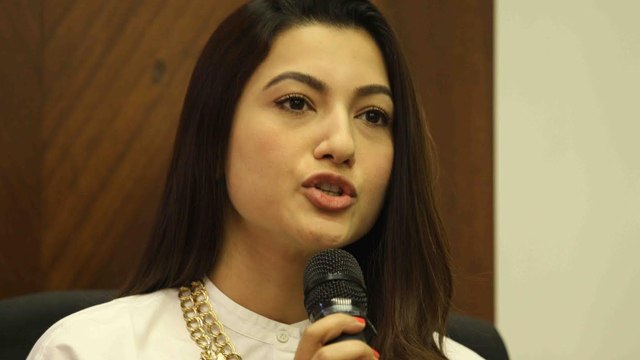 Gauhar Khan's Press Conference For Slapped Incident !
