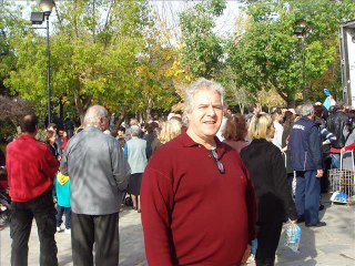 Φωτογραφίες από διανομή μήλων 3-12-2014