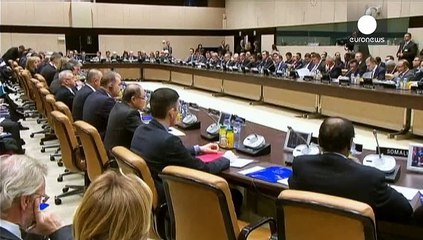 Kerry: "Colpire le finanze e l'ideologia dell'Isis, così sconfiggeremo gli jihadisti"
