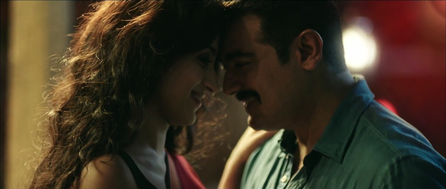 Yennai Arindhaal Official Teaser _ Ajith, Gautham Menon, Harris Jayaraj, Trisha, Anushka
