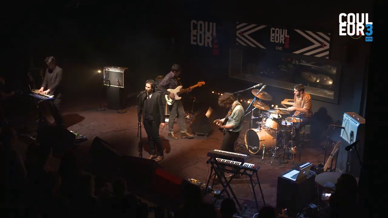 Feu! Chatterton dans "pl3in le poste Live"
