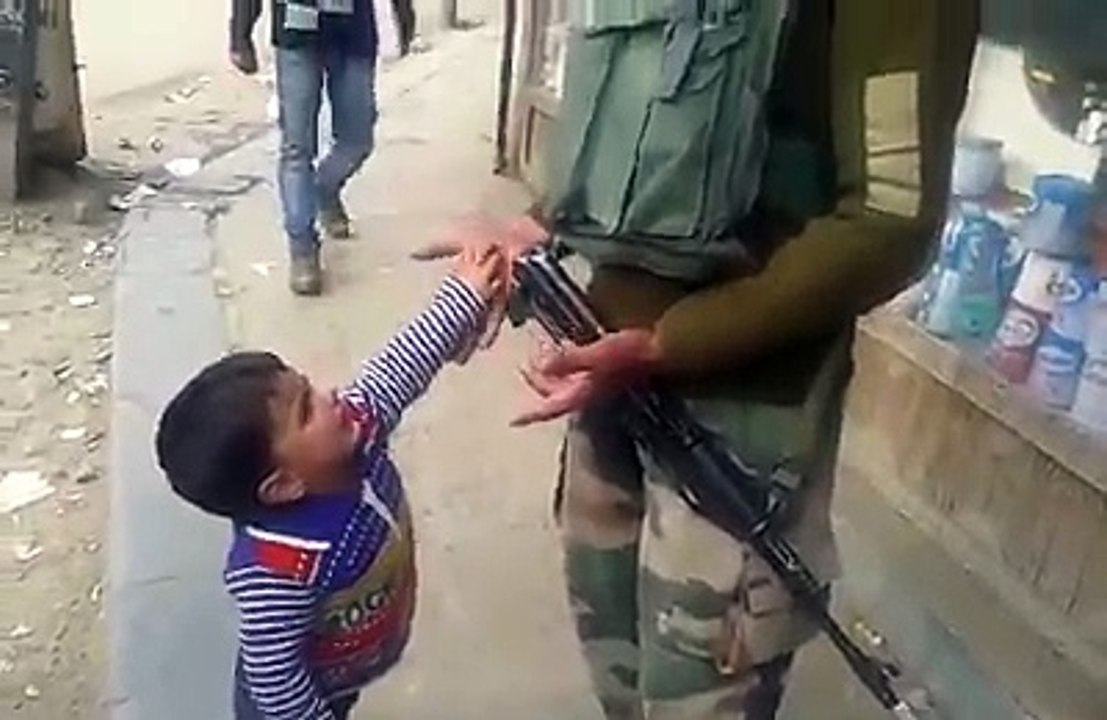 kid crying for Real GUN !! lol