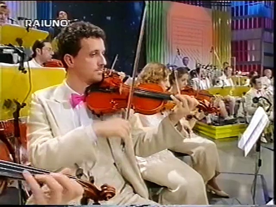Luigi Nicolini & Nilla Pizzi - "Sola in una notte di Tormento"