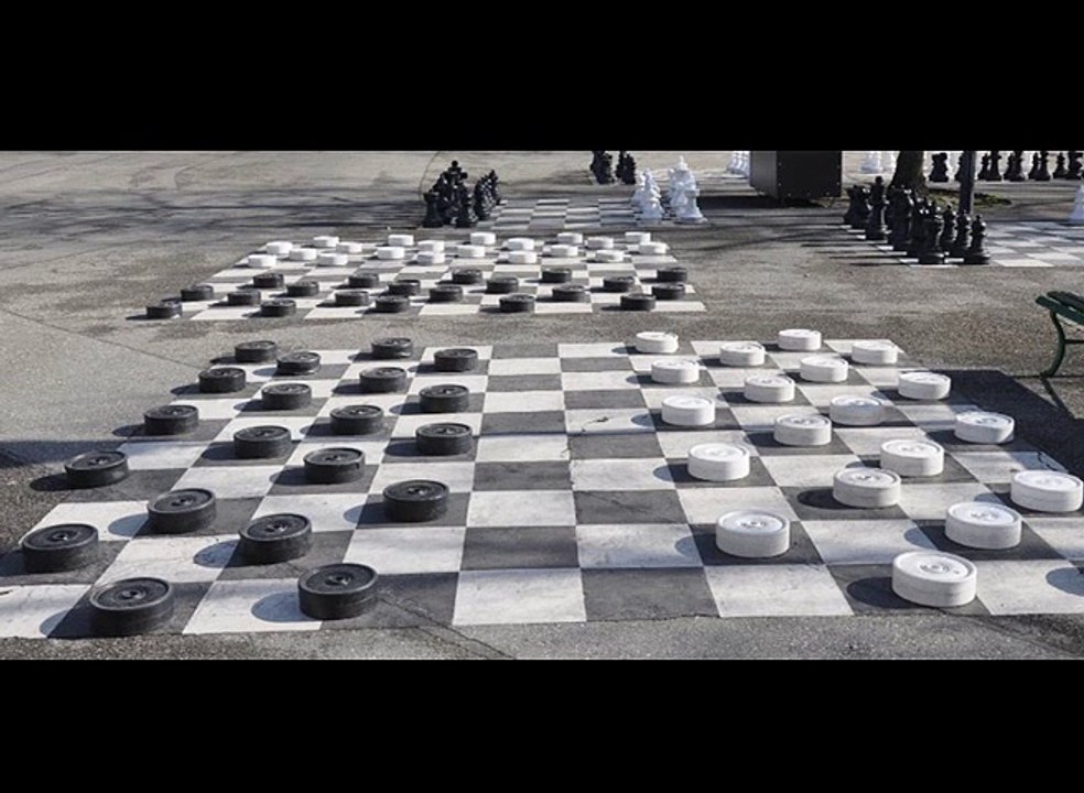 “Le Fermier et les 1000 Cochons” par Julien Roux (2014)