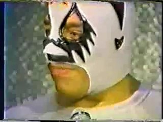 Mil Mascaras entrevista en Japon…1980