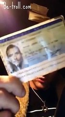 Après le vote sur l'Etat palestinien en France, il brûle sa carte d'identité