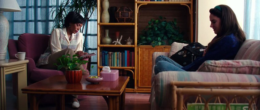 WHITE BIRD IN A BLIZZARD Trailer (Shailene Woodley, Eva Green - 2014)