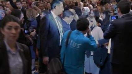 Davutoğlu: "Kadınlarımız Siyasi Hayatta Yerlerini En Güçlü Şekilde Almaya Başladılar"