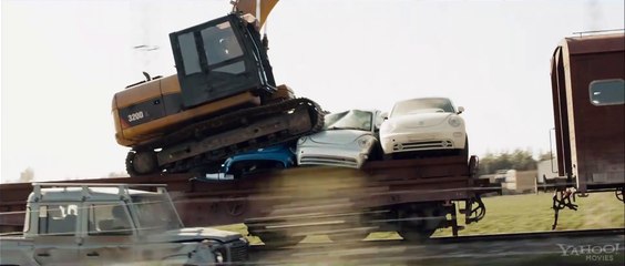 Skyfall Action Scene _Digger VS Train_