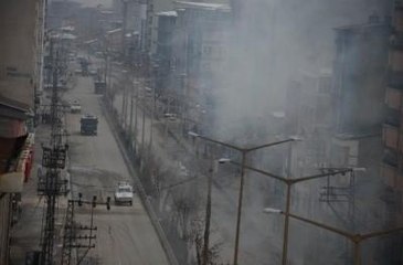 Hakkari'de Askeri Konvoya Taşlı Saldırı