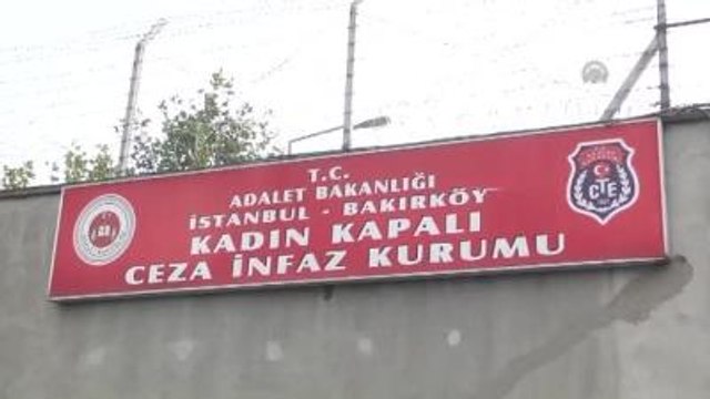 Şarkıcı Deniz Seki'ye Ziyaret