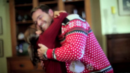 COMING HOME FOR CHRISTMAS Trailer (2013)