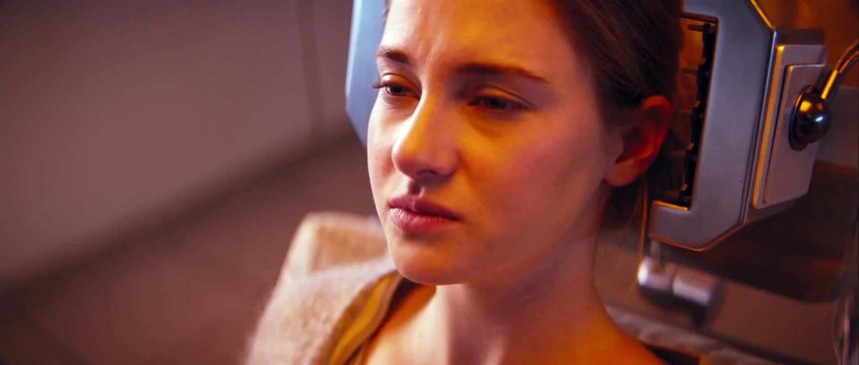 DIVERGENT Official Trailer [Official HD 1080p]