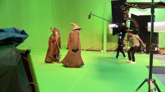 Behind the Scenes of THE HOBBIT 2 _ Production Video # 12
