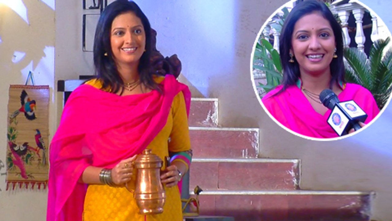 Tejashri Pradhan's "Girl Next Door" Look in Honar Sun Mi Hya Gharchi - Zee Marathi Serial