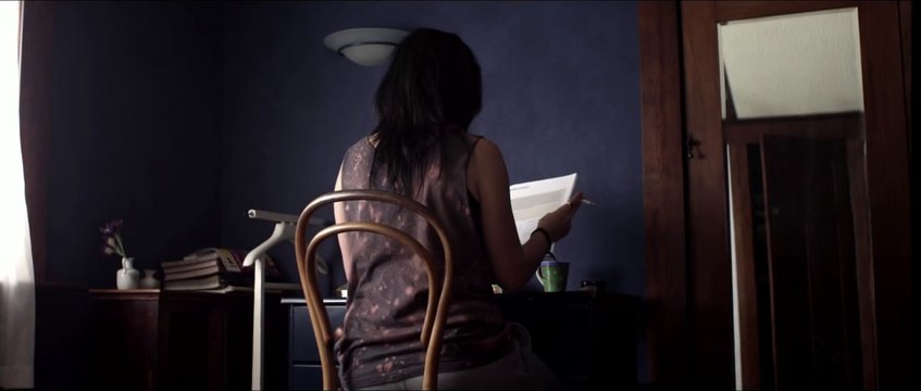 HOUSEBOUND Trailer (Horror Comedy - 2014)