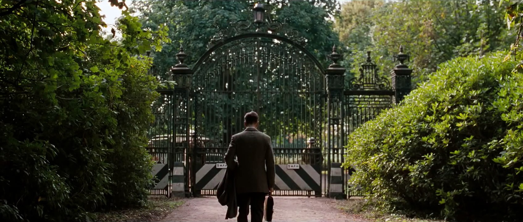 THE IMITATION GAME Trailer