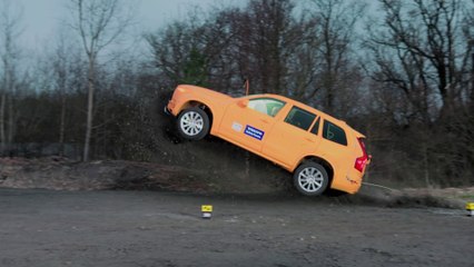 Volvo XC90 : sortie de route et fossé (décembre 2014)