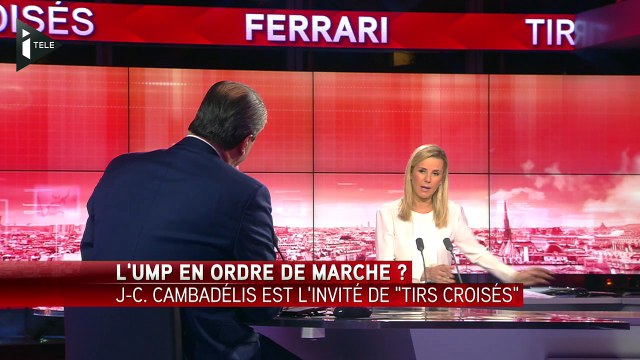 J-C. Cambadélis: M. Valls est un candidat possible si F. Hollande n'y allait pas en 2017