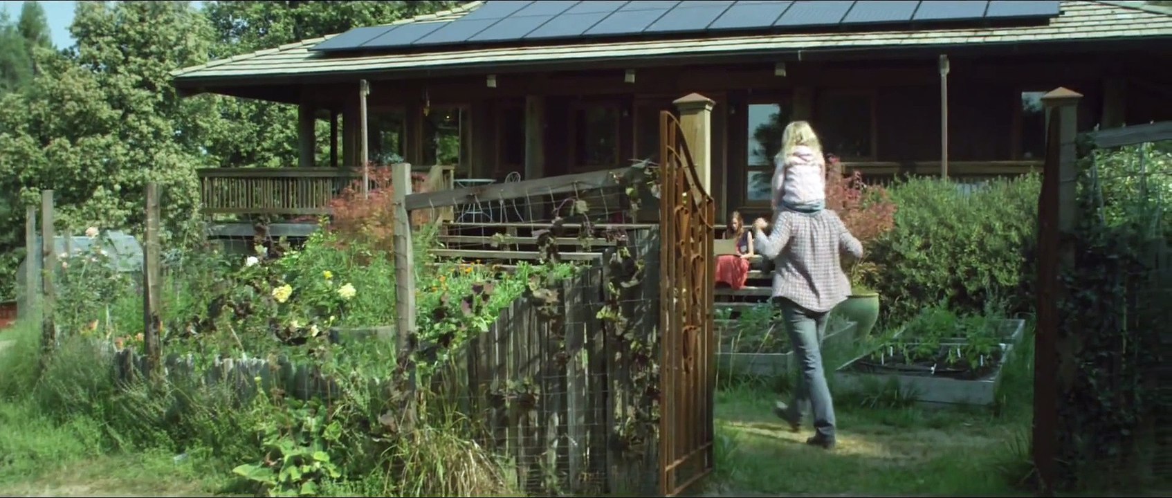 GOODBYE WORLD Trailer (2014)