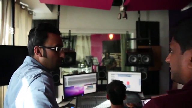 ‪Atif Aslam - Making of Atif Aslam's Etisalat Ad in Dubai _ فیس بک‬