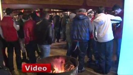 Palandöken'de Kayakçılar Sezonu Ateş Dansıyla Açtı