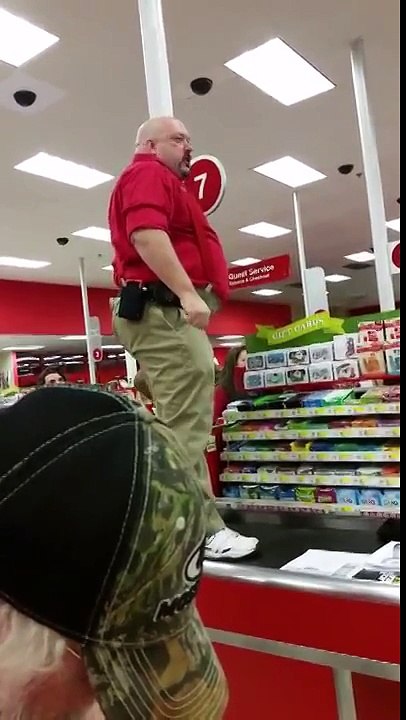 Target Manager Gives His Employees An Epic Black Friday Pep Talk Before The Doors Open